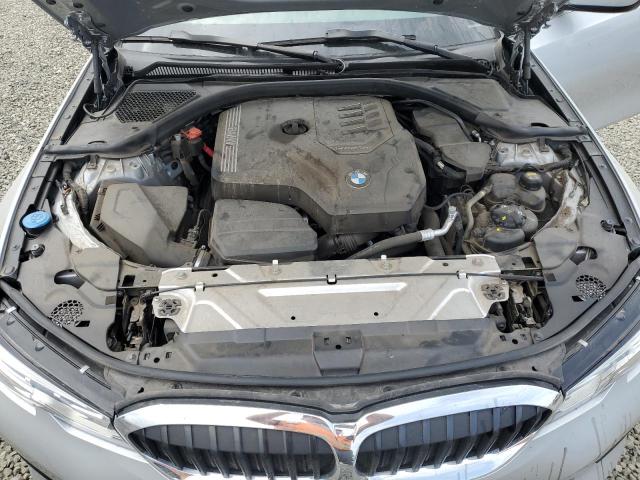 Photo 10 VIN: WBA5R1C5XKAK10768 - BMW 330I 