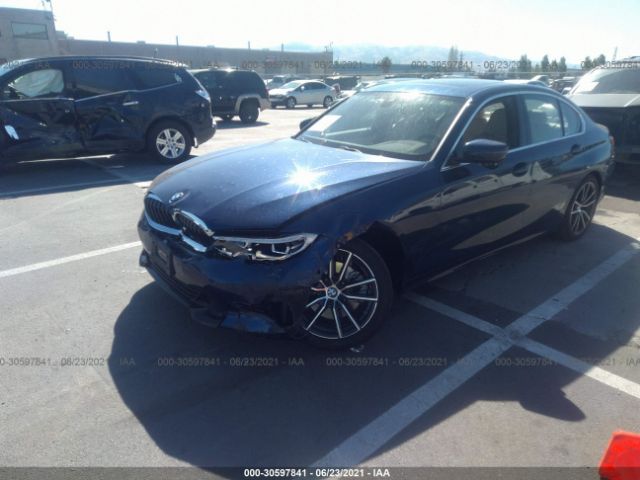 Photo 1 VIN: WBA5R1C5XKFH15165 - BMW 3 