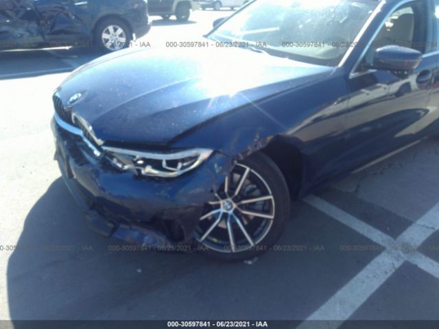 Photo 5 VIN: WBA5R1C5XKFH15165 - BMW 3 