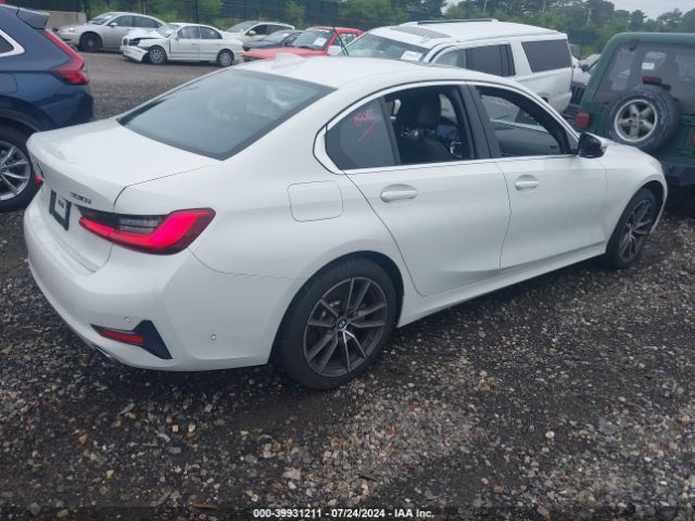 Photo 3 VIN: WBA5R7C51KAJ78280 - BMW 330I 