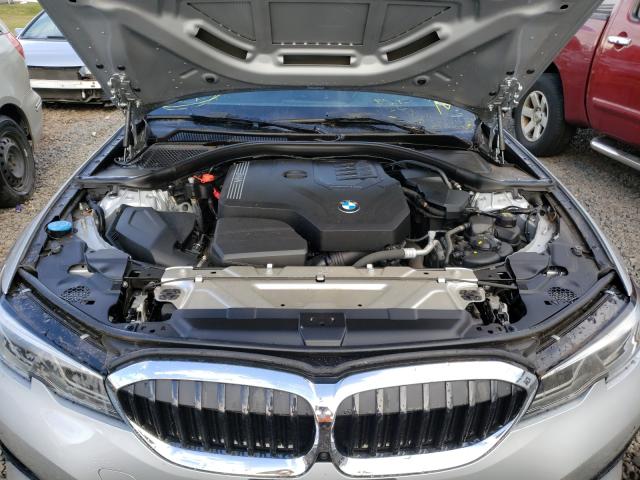 Photo 6 VIN: WBA5R7C51KAJ78439 - BMW 330XI 