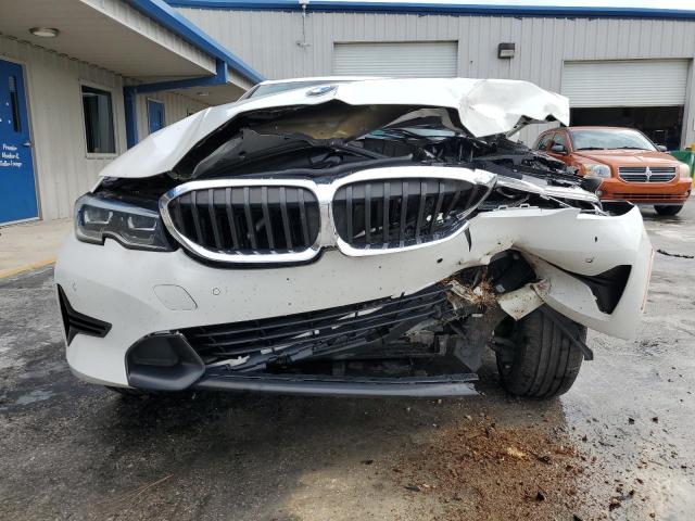 Photo 4 VIN: WBA5R7C52KFH17527 - BMW 3 SERIES 