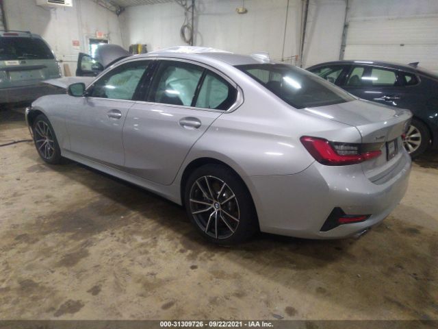 Photo 2 VIN: WBA5R7C53KAJ82136 - BMW 3 SERIES 