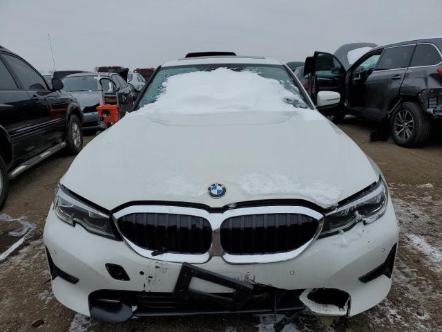 Photo 4 VIN: WBA5R7C54KFH26245 - BMW 330XI 