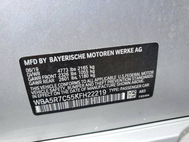 Photo 11 VIN: WBA5R7C55KFH22219 - BMW 330XI 