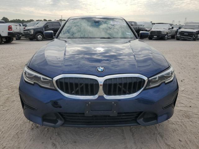 Photo 4 VIN: WBA5R7C56KAJ84303 - BMW 330XI 