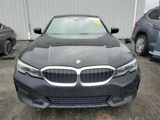 Photo 4 VIN: WBA5R7C56KAJ84561 - BMW 330XI 