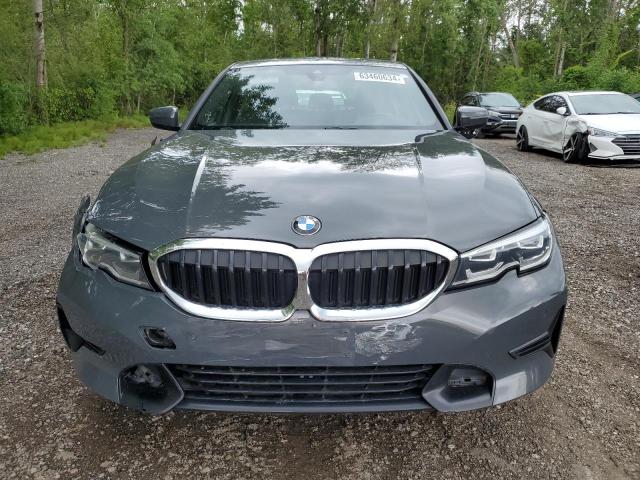 Photo 4 VIN: WBA5R7C57KFH16549 - BMW 330XI 