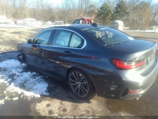 Photo 2 VIN: WBA5R7C58KAJ85212 - BMW 330I 