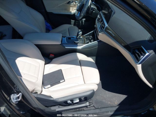 Photo 4 VIN: WBA5R7C59KAJ78480 - BMW 330I 