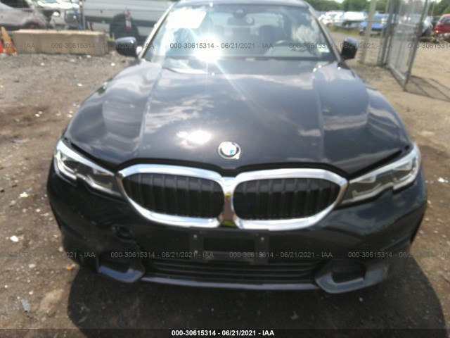 Photo 5 VIN: WBA5R7C59KAJ81685 - BMW 3 