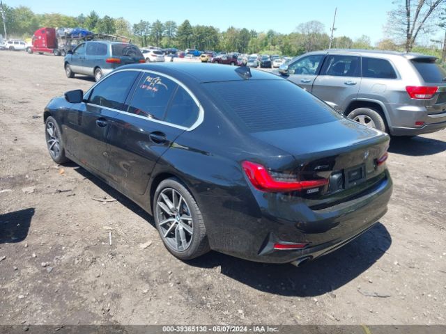 Photo 2 VIN: WBA5R7C59KAJ85252 - BMW 330I 