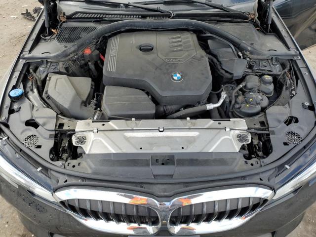 Photo 10 VIN: WBA5R7C5XKAJ80626 - BMW 330XI 