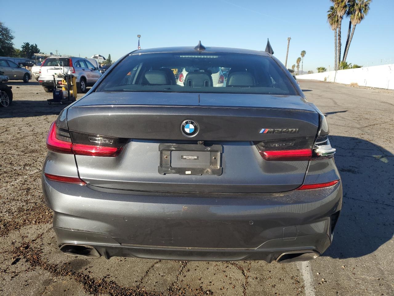 Photo 5 VIN: WBA5U7C00LA234715 - BMW M3 