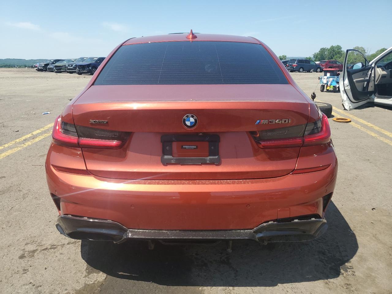 Photo 5 VIN: WBA5U9C01LFH14098 - BMW M3 