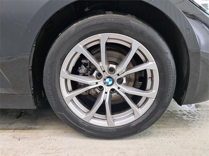 Photo 13 VIN: WBA5V31030FH40744 - BMW 318 