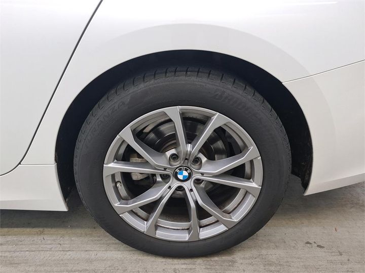 Photo 12 VIN: WBA5V31040FH06134 - BMW 318 