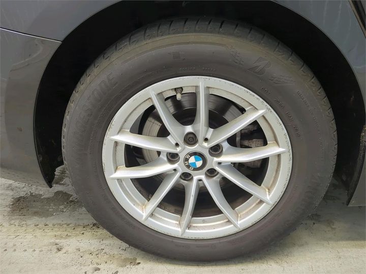 Photo 14 VIN: WBA5V31070FH50595 - BMW 318 