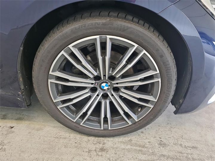 Photo 12 VIN: WBA5V31090FH66412 - BMW 318 