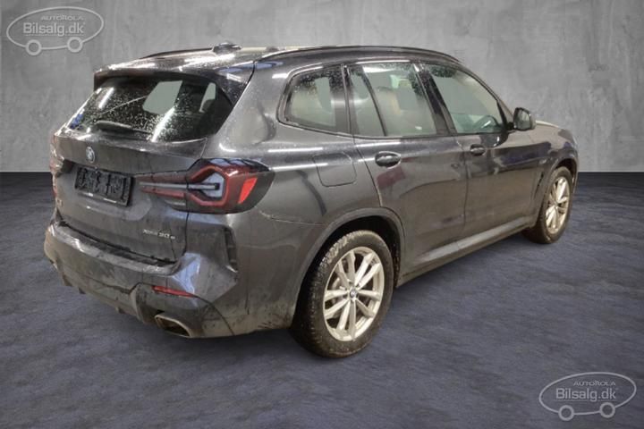 Photo 3 VIN: WBA61DP03N9K21015 - BMW X3 SUV 