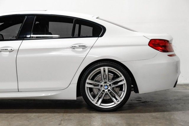 Photo 9 VIN: WBA6B2C54FGB99206 - BMW 6 SERIES 