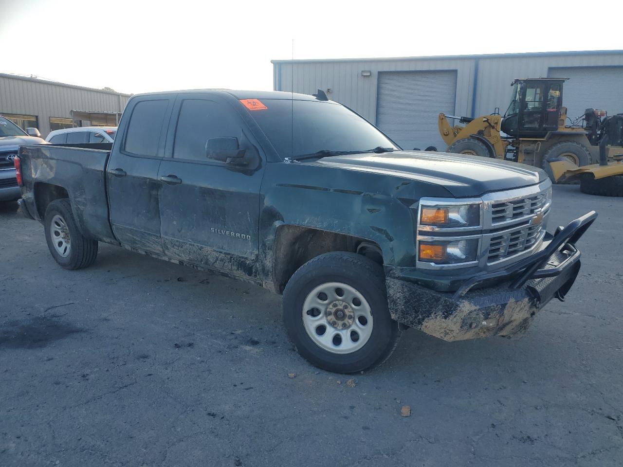 Photo 3 VIN: WBA6D0C50HG639629 - CHEVROLET SILVERADO 