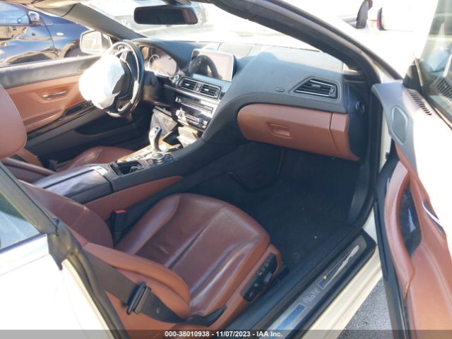 Photo 4 VIN: WBA6F1C5XGGT83109 - BMW 640I 