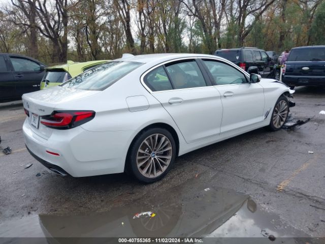 Photo 3 VIN: WBA73BJ09PWY17343 - BMW 540I 