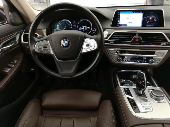 Photo 11 VIN: WBA7A21000G714883 - BMW 7 