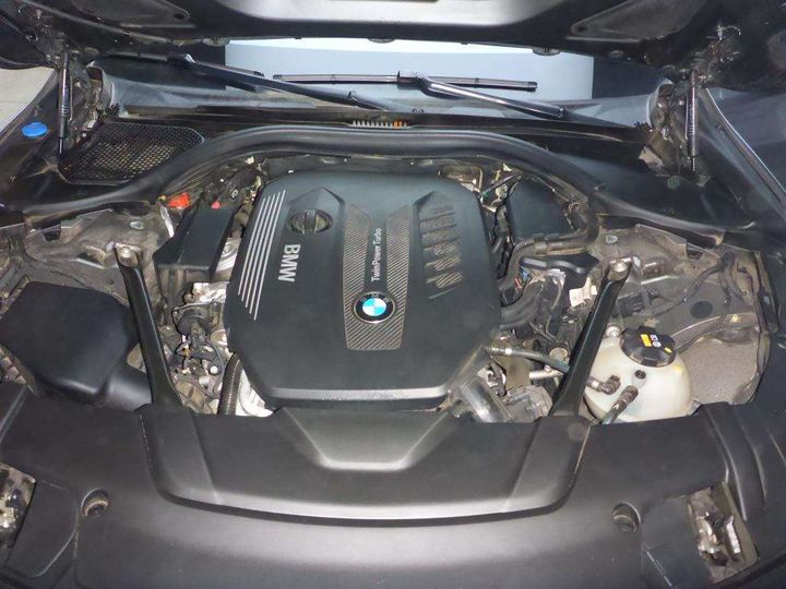 Photo 11 VIN: WBA7C61010B383813 - BMW SERIA 7 