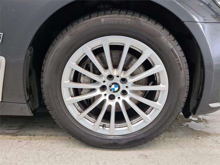 Photo 13 VIN: WBA7D01020GJ45756 - BMW 740 