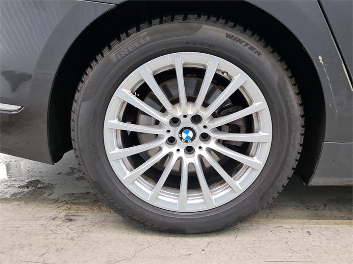 Photo 15 VIN: WBA7D01020GJ45756 - BMW 740 