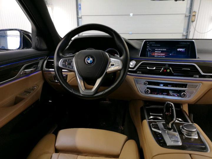 Photo 6 VIN: WBA7D01050GJ35500 - BMW 740 