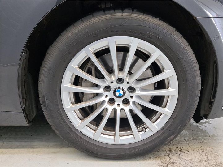 Photo 13 VIN: WBA7D01070GJ45316 - BMW 740 