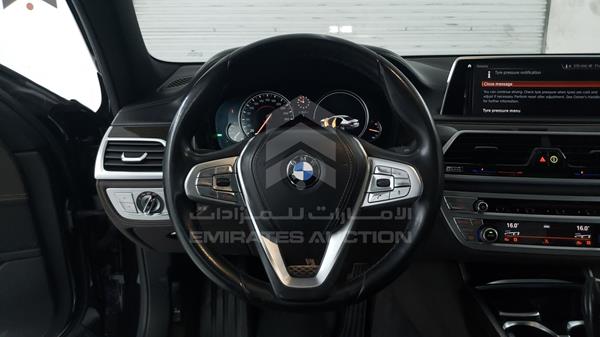 Photo 13 VIN: WBA7E0A01KB359831 - BMW 730 