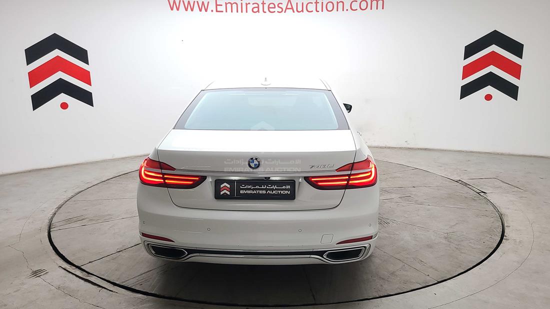 Photo 7 VIN: WBA7E2108HG409051 - BMW 740 