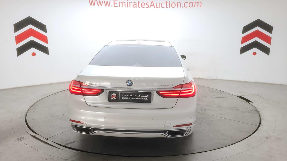 Photo 10 VIN: WBA7E210XGG407235 - BMW 740 IL 