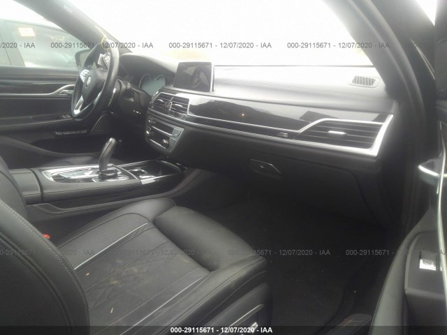 Photo 4 VIN: WBA7E2C31HG741128 - BMW 7 