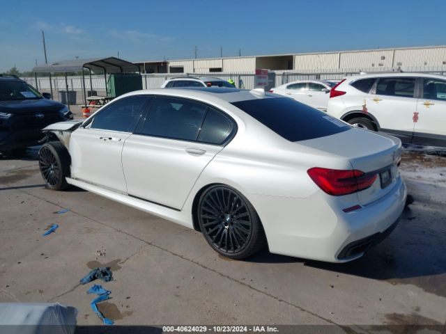 Photo 2 VIN: WBA7E2C33HG741115 - BMW 740I 