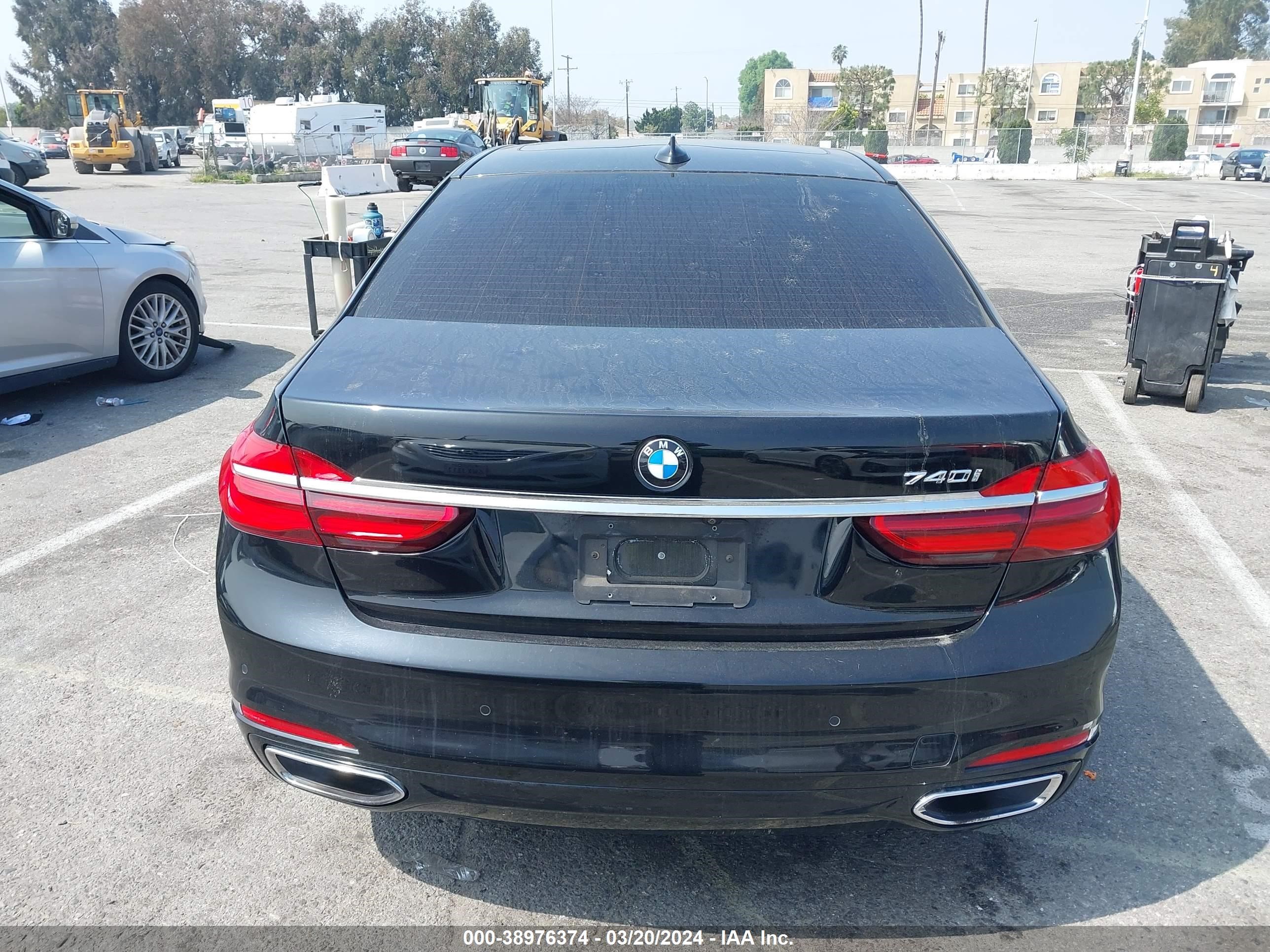 Photo 15 VIN: WBA7E2C50HG740232 - BMW 7ER 