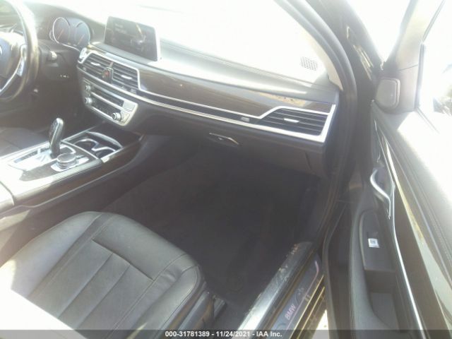 Photo 4 VIN: WBA7E2C53GG738893 - BMW 7 