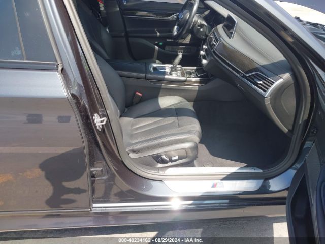 Photo 4 VIN: WBA7E2C53HG740421 - BMW 740I 