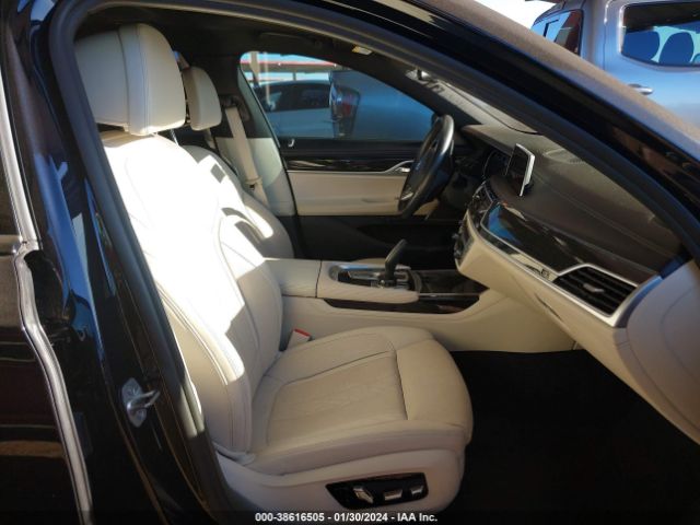 Photo 4 VIN: WBA7E2C53KB218571 - BMW 740I 