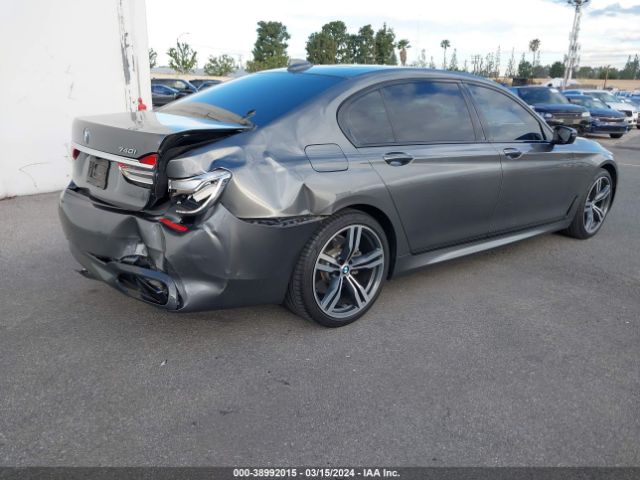 Photo 3 VIN: WBA7E2C53KB218635 - BMW 740 