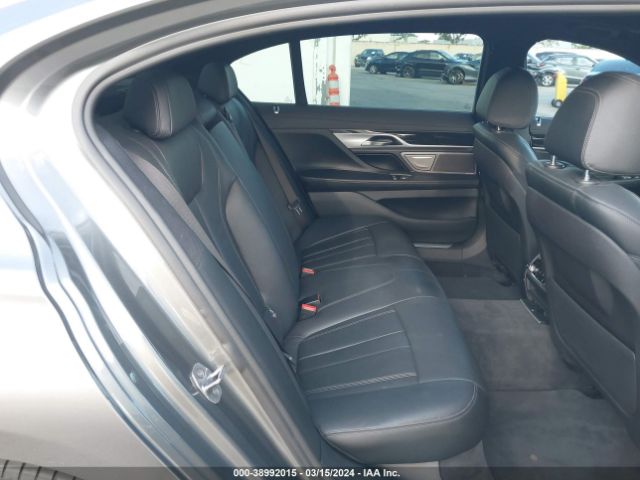 Photo 7 VIN: WBA7E2C53KB218635 - BMW 740 