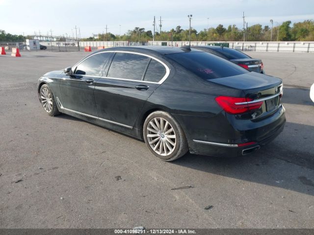 Photo 2 VIN: WBA7E2C55GG504089 - BMW 740I 