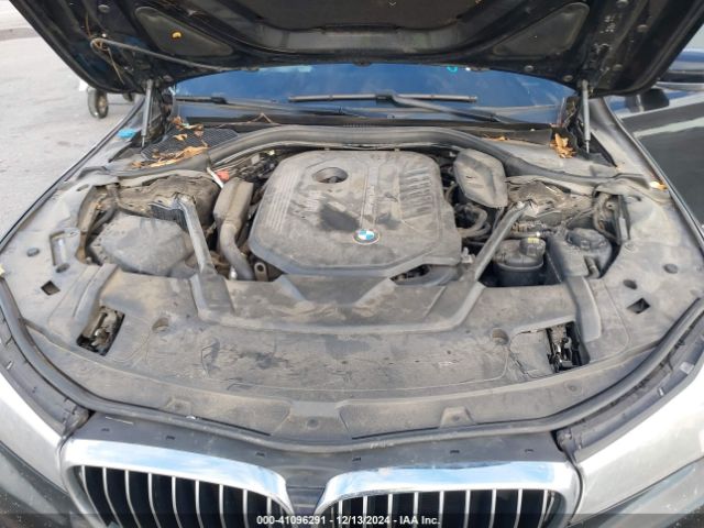 Photo 9 VIN: WBA7E2C55GG504089 - BMW 740I 