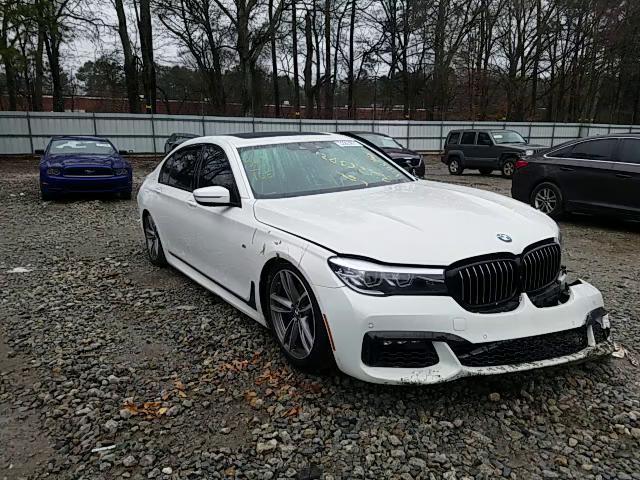 Photo 10 VIN: WBA7E2C55HG740095 - BMW 740 