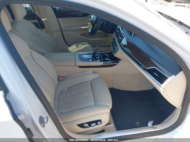 Photo 4 VIN: WBA7E2C55JG743083 - BMW 740I 