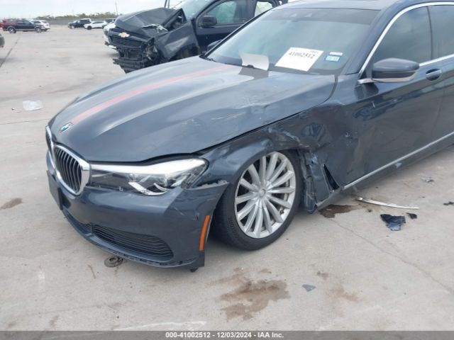 Photo 5 VIN: WBA7E2C55KB217051 - BMW 740I 